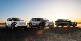 　トヨタ自動車が一部改良して発売した電気自動車「ｂＺ４Ｘ」