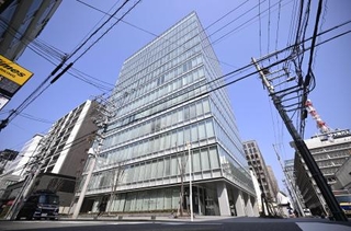 　小林製薬の本社が入るビル＝大阪市中央区