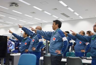 　東京電力が新潟県の柏崎刈羽原発で開いた「安全決起大会」＝２２日午後