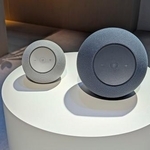 　アマゾン・コムが発表したスマートスピーカー「エコー」シリーズの新型２機種＝ニューヨーク（共同）