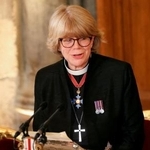 　英国国教会の最高位聖職者、カンタベリー大主教に任命されたサラ・ムラーリー氏＝２０２４年１２月、ロンドン（ロイター＝共同）