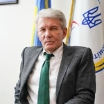 　インタビューに答えるウクライナ・パラリンピック委員会のワレリー・スシケビッチ会長＝キーウ（共同）