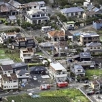 　激しい突風で被害を受けた住宅地＝９月、静岡県牧之原市
