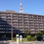 　三重県庁＝津市