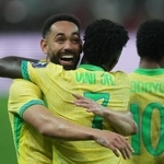 　国際親善試合の韓国戦でゴールを喜ぶブラジルの選手たち＝１０日、ソウル（ＡＰ＝共同）