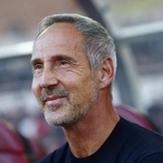 　モナコの監督を解任されたアドルフ・ヒュッター氏＝５日、モナコ（ロイター＝共同）