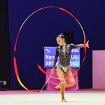 　予選の鈴木菜巴のリボン＝東京体育館