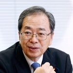 　インタビューに答える公明党の斉藤代表