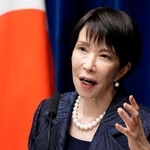 　新内閣が発足し、記者会見する高市早苗首相＝２１日午後１０時３９分、首相官邸