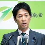 　記者会見する日本維新の会の藤田共同代表＝２９日午後、国会