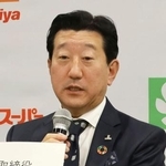 　記者会見するエイチ・ツー・オーリテイリングの山口俊比古代表取締役＝３１日午後、大阪市北区