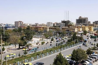 　アフガニスタン北部マザリシャリフの街並み＝２０２２年