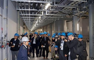 　報道陣に公開されたＴＳＭＣ熊本第１工場の水処理施設＝１２日、熊本県菊陽町