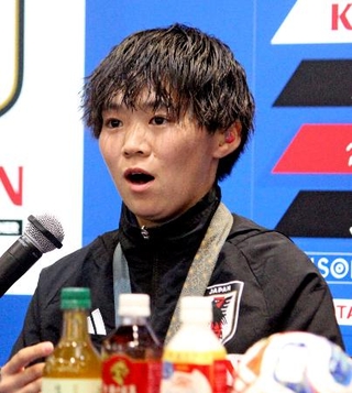 　東京デフリンピックのサッカー女子で銀メダルを獲得し、報告会で心境を語る主将の伊東美和＝２７日、東京都文京区