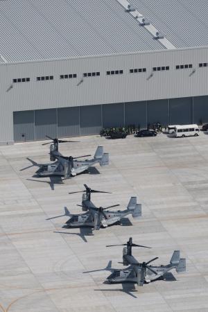 　陸上自衛隊の佐賀駐屯地に駐機する輸送機Ｖ２２オスプレイ＝９月、佐賀市
