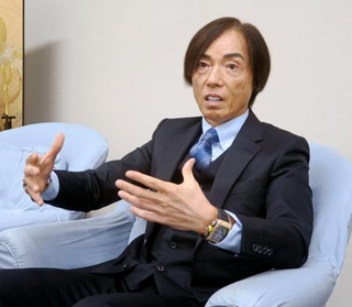 　神明ホールディングス（ＨＤ）の藤尾益雄社長＝１１月２６日、神戸市中央区