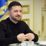 　記者会見に臨むウクライナのゼレンスキー大統領＝１０月３１日（ウクライナ大統領府提供・ＡＰ＝共同）