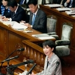 　衆院本会議で首相就任後初となる国会論戦に臨み、立憲民主党・野田代表の代表質問に答弁する高市首相＝４日午後