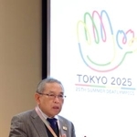 　「デフリンピック」の開幕が近づき、記者会見する全日本ろうあ連盟の久松三二氏＝５日午後、東京都新宿区