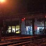 　クマが入り込み、捕獲されたＪＲ新庄駅の車庫＝８日午後６時３０分ごろ、山形県新庄市