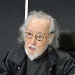 　インタビューに答える仲代達矢さん＝２月、東京都世田谷区