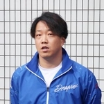 　中日残留を表明した柳＝１１日、ナゴヤ球場