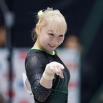 　女子種目別予選　宮田笙子の床運動＝高崎アリーナ