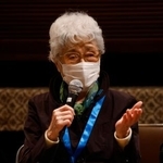 　座談会に参加した横田早紀江さん＝１３日午後、東京都千代田区