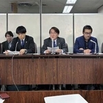 　教団との和解成立を発表する全国統一教会被害対策弁護団＝１４日午後、東京・霞が関の司法記者クラブ