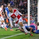 　Ｗ杯欧州予選のフェロー諸島戦で３点目のゴールを決め、喜ぶクロアチアのニコラ・ブラシッチ＝１４日、リエカ（ロイター＝共同）