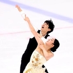 　アイスダンスフリー　演技する櫛田育良（手前）、島田高志郎組＝東京辰巳アイスアリーナ