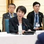 　政府税制調査会の総会であいさつする高市首相＝１８日午後、首相官邸