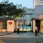 　中国・上海の日本総領事館＝２０１４年