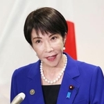 　Ｇ２０サミットが閉幕し、記者団の質問に答える高市首相＝２３日、南アフリカ・ヨハネスブルク（代表撮影・共同）