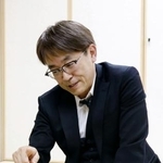 　第１９回朝日杯オープン戦２次予選で公式戦通算１６００勝目を挙げた羽生善治九段＝２６日午後、東京都渋谷区の将棋会館