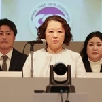 　連合の中央委員会であいさつする芳野友子会長＝２８日午前、千葉県浦安市のホテル