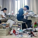 　大学入試に向け勉強する受験生＝６月、中国浙江省杭州市（共同）