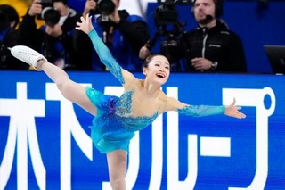 　ジュニア女子フリー　演技する島田麻央＝ＩＧアリーナ