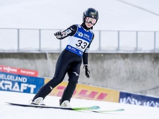 　Ｗ杯複合女子個人第１戦で前半飛躍９位の葛西優奈＝トロンヘイム（共同）