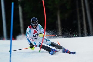 　Ｗ杯の女子回転第５戦で２２位に入った前田知沙樹＝２８日（ＡＰ＝共同）