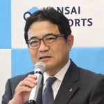 　記者会見する関西エアポートの山谷佳之社長＝１日午後、大阪府泉佐野市