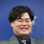 　契約交渉を終え、記者会見するＤｅＮＡの伊勢＝３日、横浜市の球団事務所