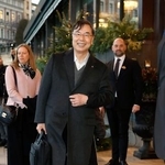 　ストックホルムのホテルに到着した大阪大の坂口志文特任教授＝５日（共同）