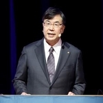 　ノーベル賞受賞の記念講演をする坂口志文・大阪大特任教授＝７日、ストックホルムのカロリンスカ研究所（共同）