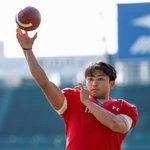 　アメフトの甲子園ボウルに向け、調整する関学大のＱＢ星野太＝甲子園