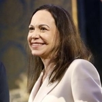 　１１日、ノルウェー・オスロで記者会見するマリア・コリナ・マチャド氏（共同）