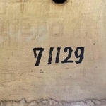 　西古見砲台第２観測所跡で見つかった落書き＝１０日、鹿児島県瀬戸内町（同町教委提供）