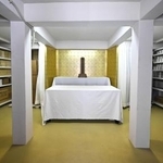 　広島市の平和記念公園内にある原爆供養塔の地下納骨室