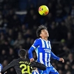 　サンダーランド戦でプレーするブライトンの三笘＝ブライトン（共同）