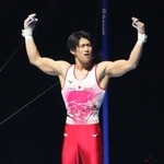 　イベントの演技後、ポーズをとる橋本大輝＝２２日、東京都内